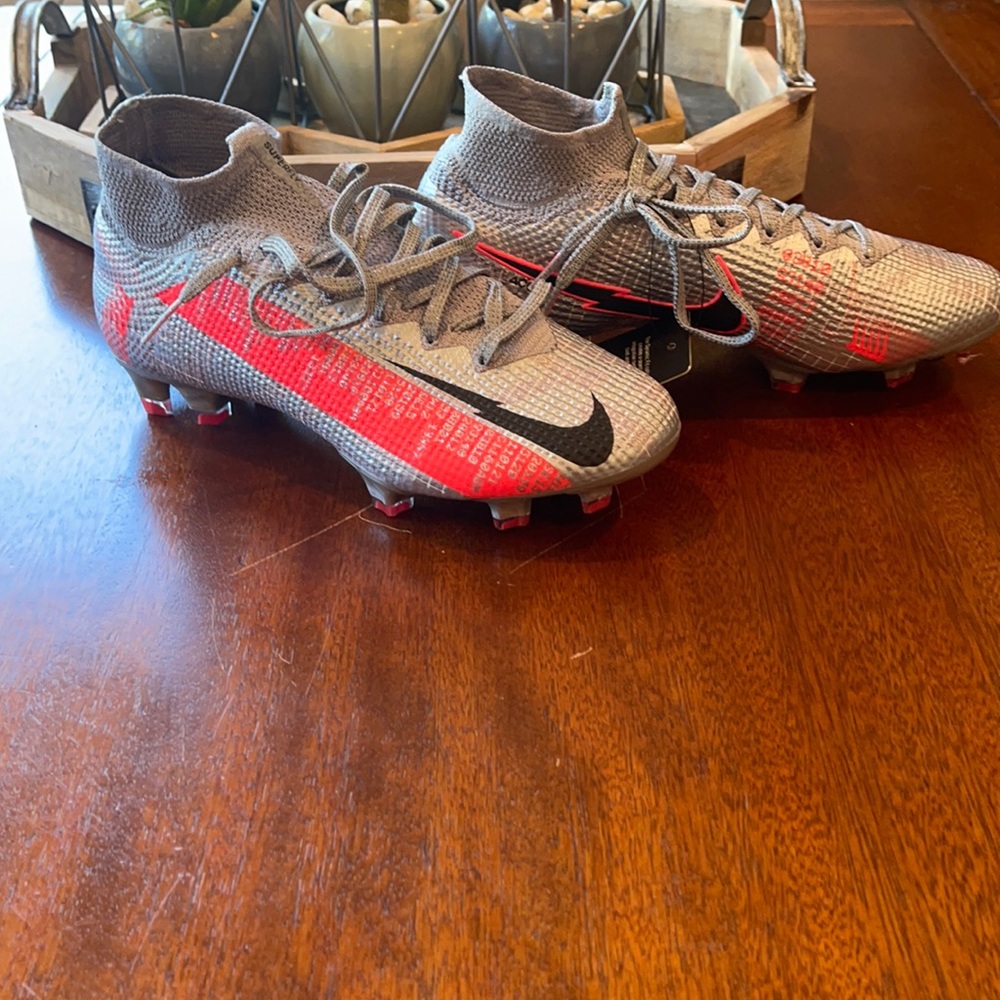 Soccer cleats